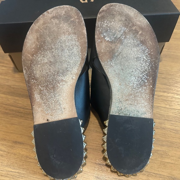 Stuart Weitzman Rose stud sandal - Picture 4 of 4